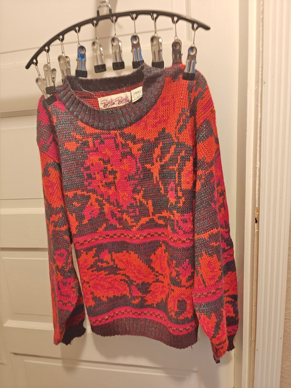 Back to Back Sweater Womens S Red Pink Gray Abstract Acrylic Knit Crew Pullover